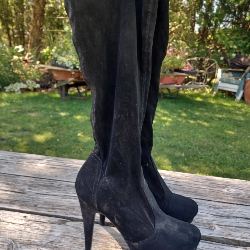 Material Girl boots - Picture 1 of 12